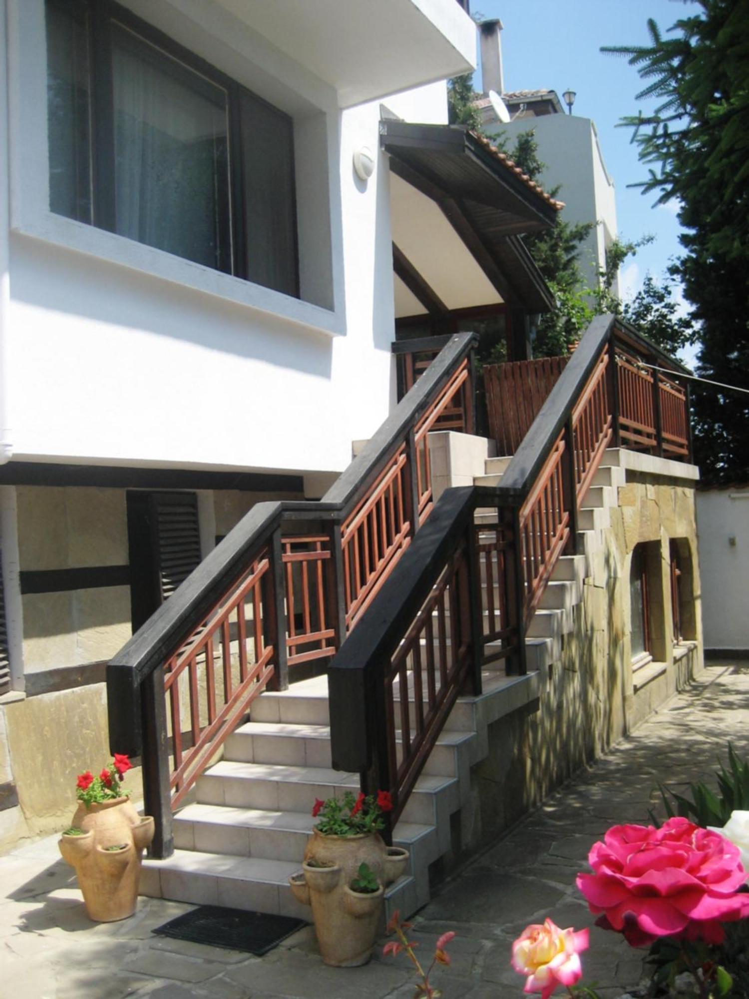 Guest House Yanita Варна Экстерьер фото